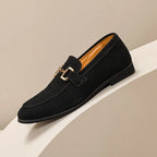 Minimalistischer Wildleder-Loafer Carvell Line