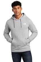 TNF Chest Logo Pullover Hoodie NF0A7V9B